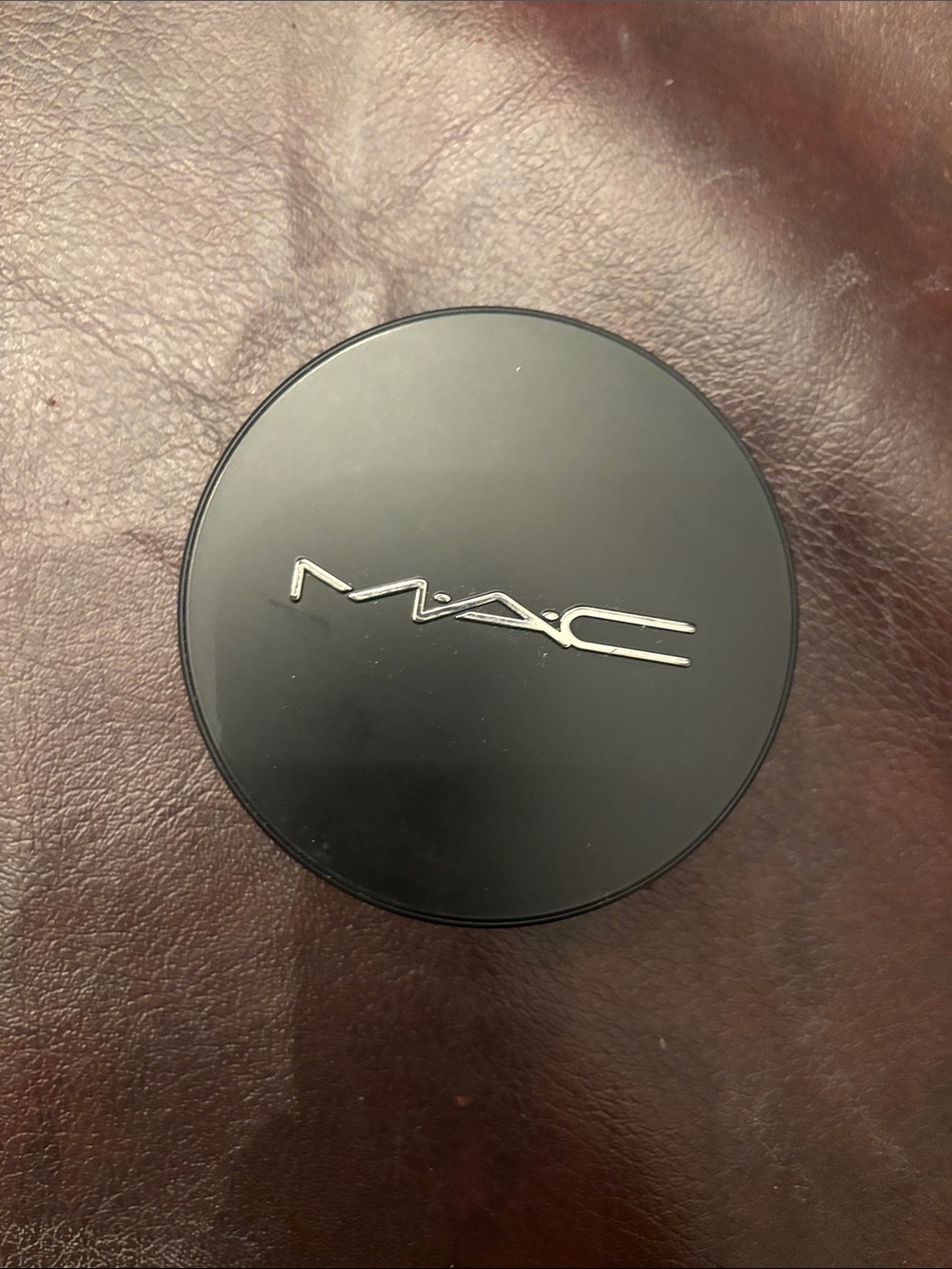 MAC studio fix powder plus foundation NC25